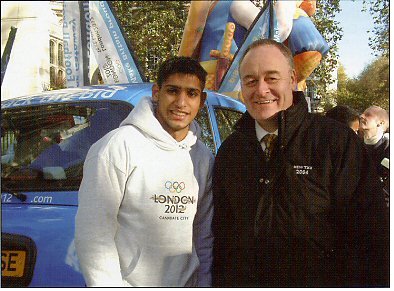 Jim Rainbird (T25) with Olympic Silver Medalist Amir Khan.