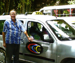 Tahitian Cabby Alan Foures and his DaC logo 