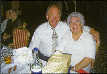 Brian Rice has a chat with Grace Tyzack - wife of DaC's Bill (C06)