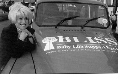 Barbara Windsor (25178 bytes)